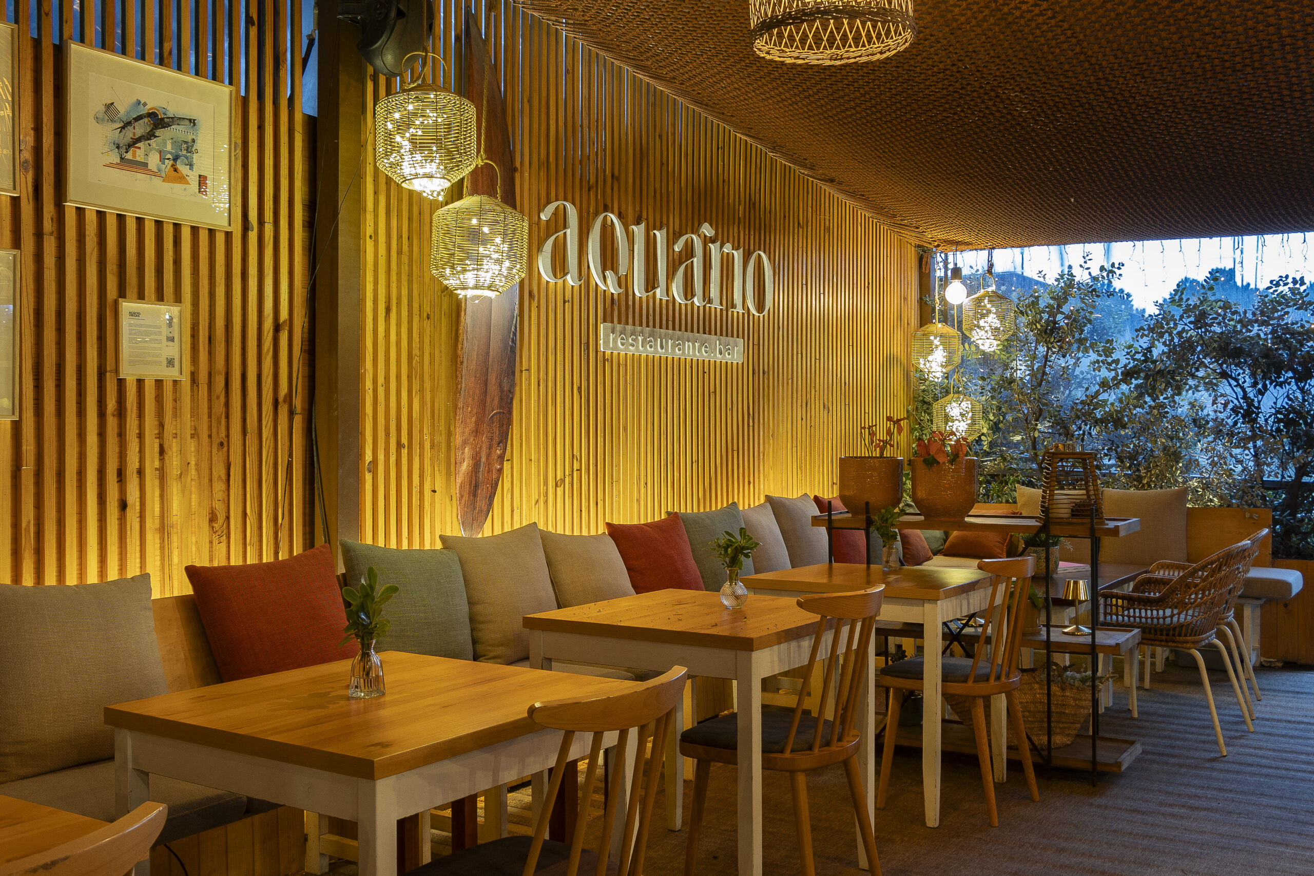 Aquarium – Restaurant, Bar