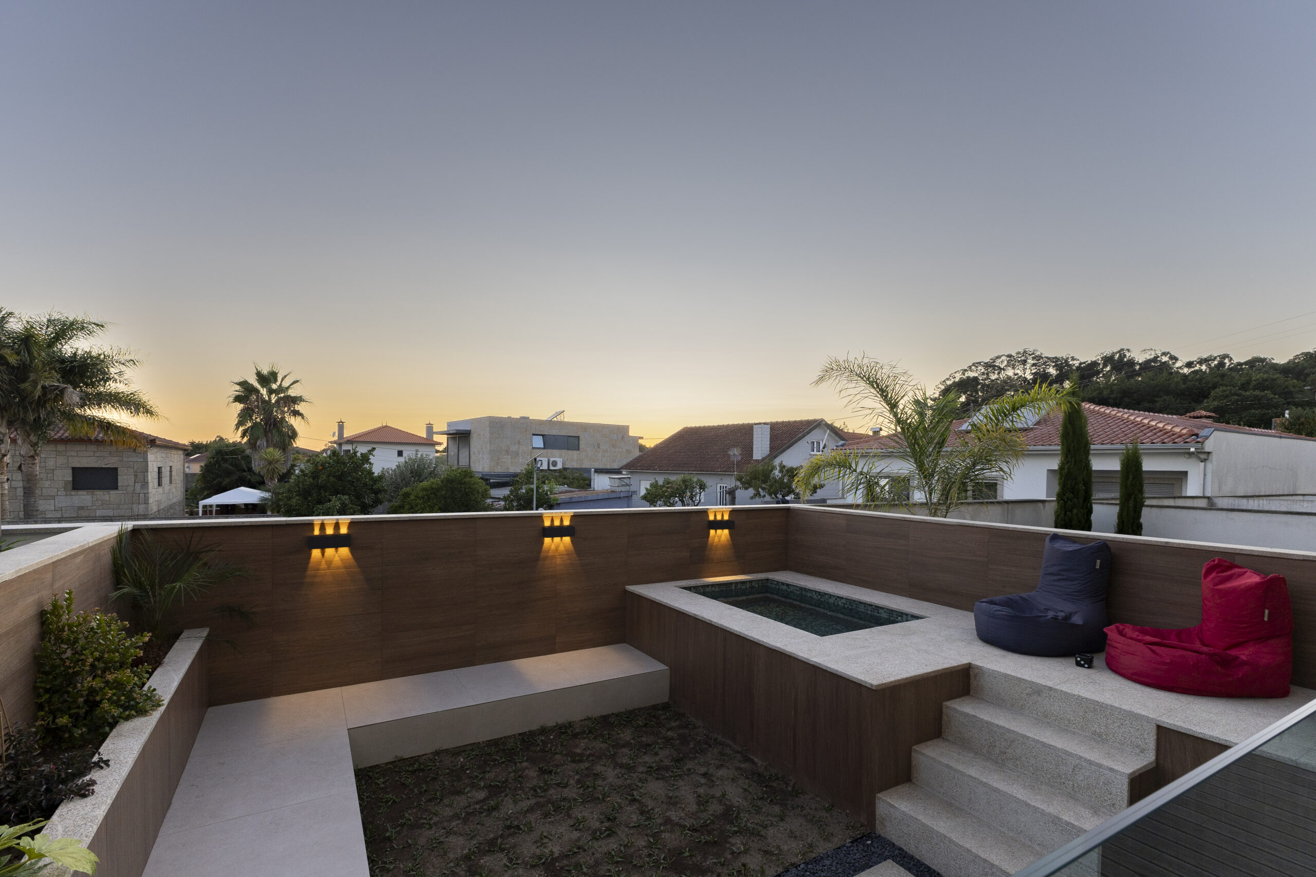 Lounge Exterior